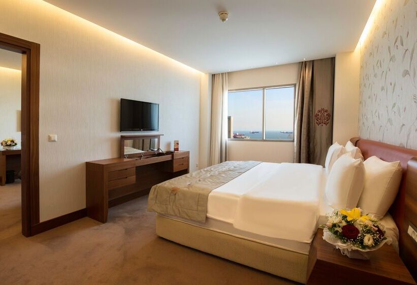 Fotos del hotel Ramada  & Suites By Wyndham Istanbul Ataköy:  5