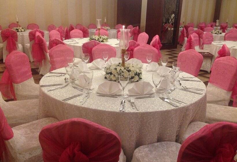 Fotos del hotel Ramada  & Suites By Wyndham Istanbul Ataköy:  10