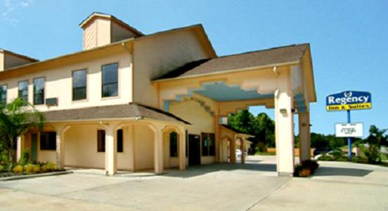 هتل Regency Inn And Suites Humble