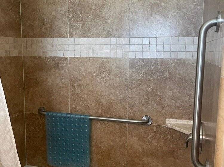 هتل Riverside Inn & Suites Santa Cruz
