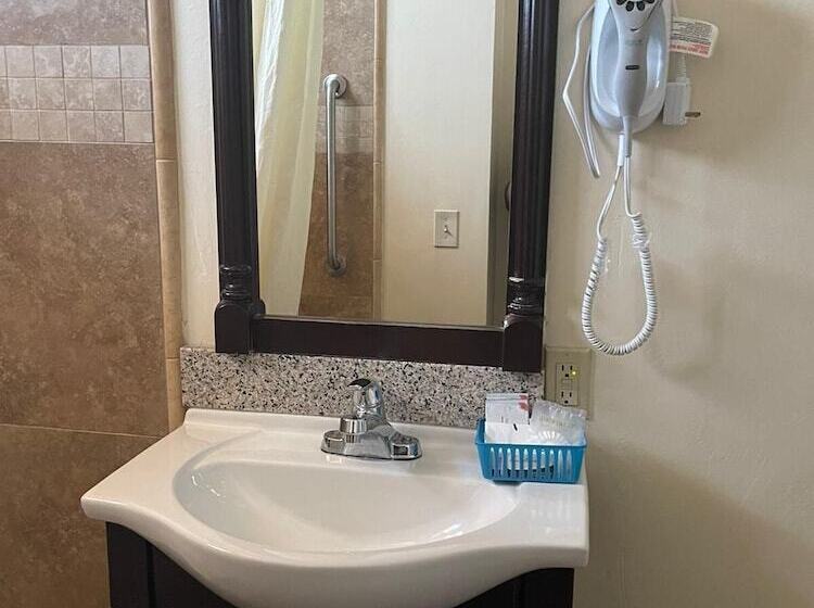هتل Riverside Inn & Suites Santa Cruz