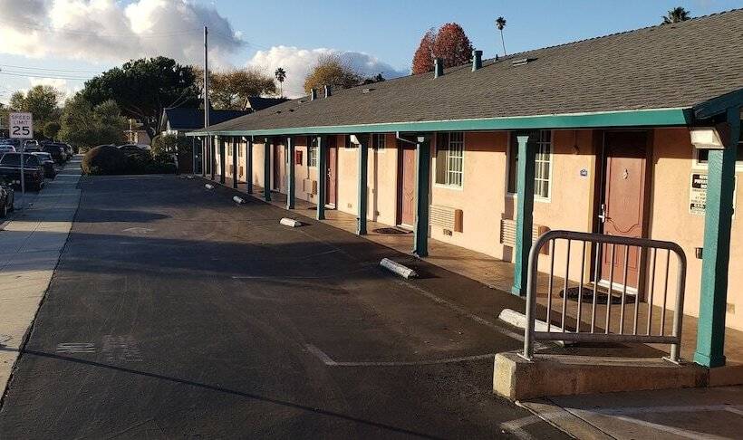 هتل Riverside Inn & Suites Santa Cruz
