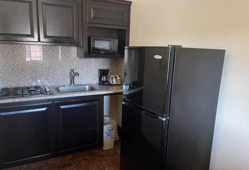 هتل Riverside Inn & Suites Santa Cruz