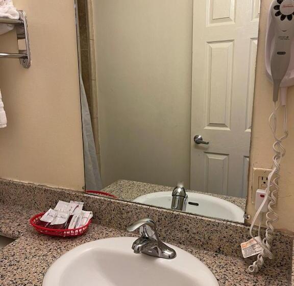 هتل Riverside Inn & Suites Santa Cruz