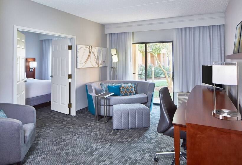 هتل Sonesta Select Raleigh Durham Airport Morrisville