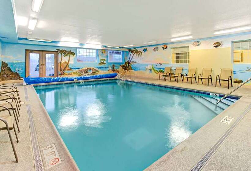 בית מלון כפרי Super 8 By Wyndham Gurnee
