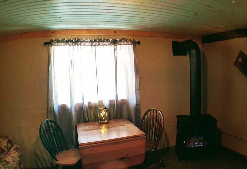 فندق The Spruce Lodge