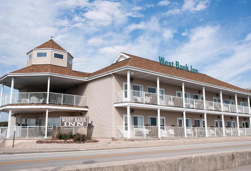 هتل West Bank Inn