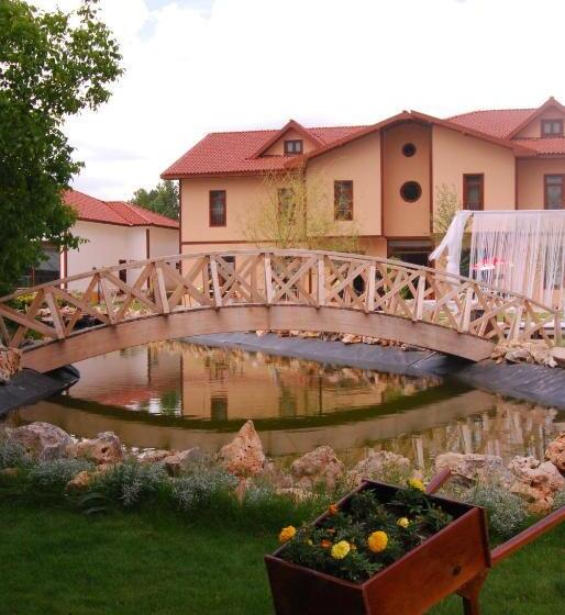 Iksir Resort Town
