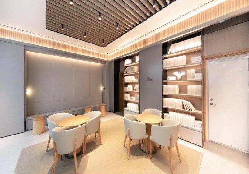 Ji Hotel