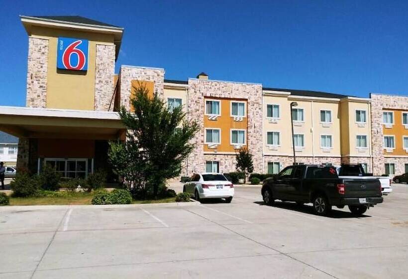 Motel 6 Mineral Wells, Tx