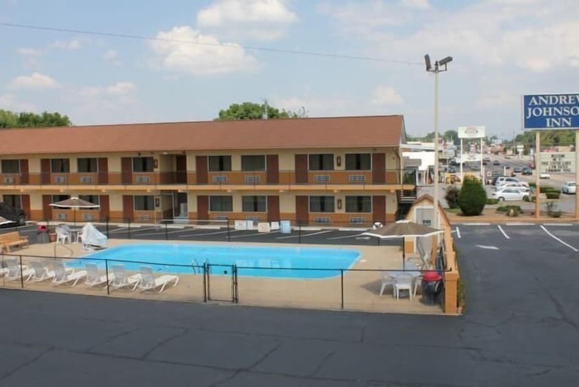 모텔 Andrew Johnson Inn