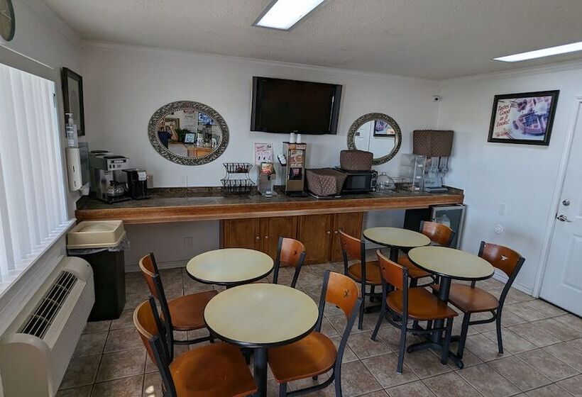 Мотель Hillcrest Inn & Suites Ozona