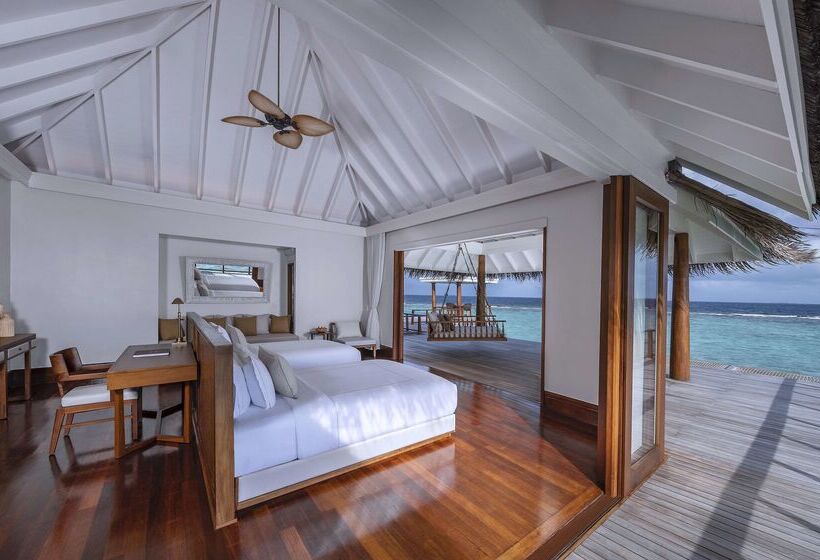 Anantara Kihavah Maldives Villas