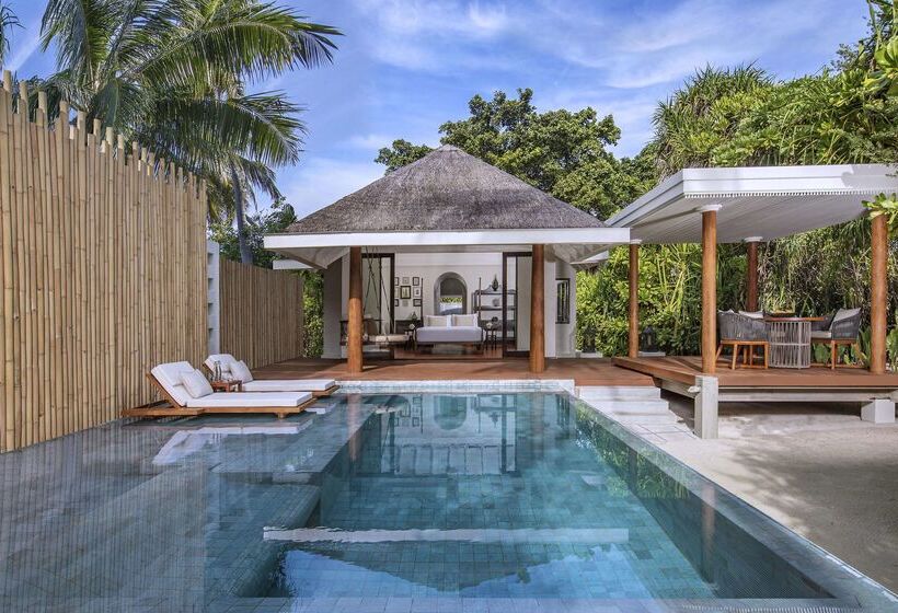 Anantara Kihavah Maldives Villas