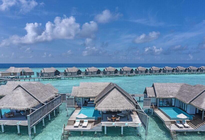 Anantara Kihavah Maldives Villas