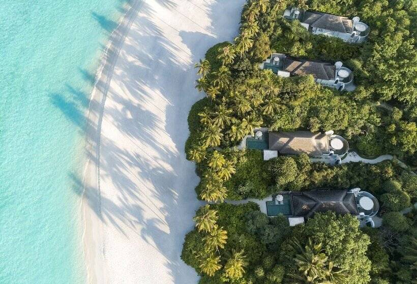Anantara Kihavah Maldives Villas
