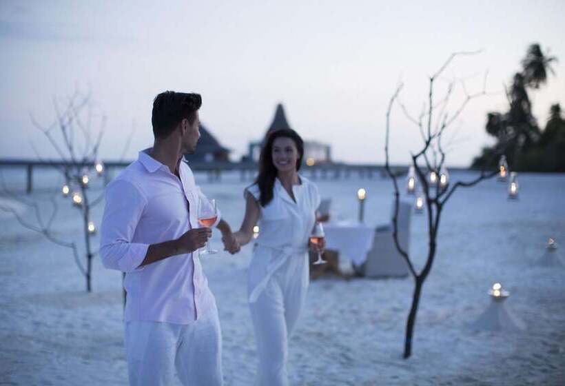 Anantara Kihavah Maldives Villas