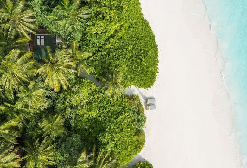 Anantara Kihavah Maldives Villas