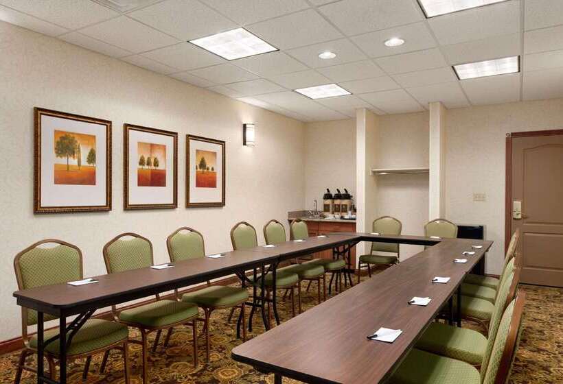 Country Inn & Suites By Radisson, Washington At Meadowlands, Pa