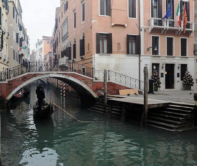 Fotos del hotel Ai Reali  Small Luxury Hotels Of The World:  42