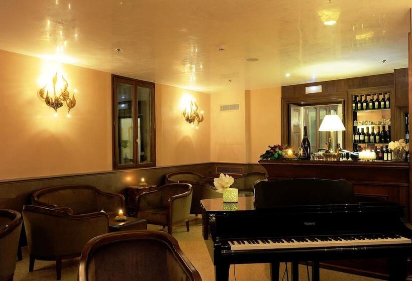 Fotos del hotel Ai Reali  Small Luxury Hotels Of The World:  40