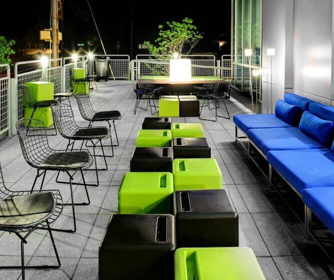 هتل Aloft Chapel Hill
