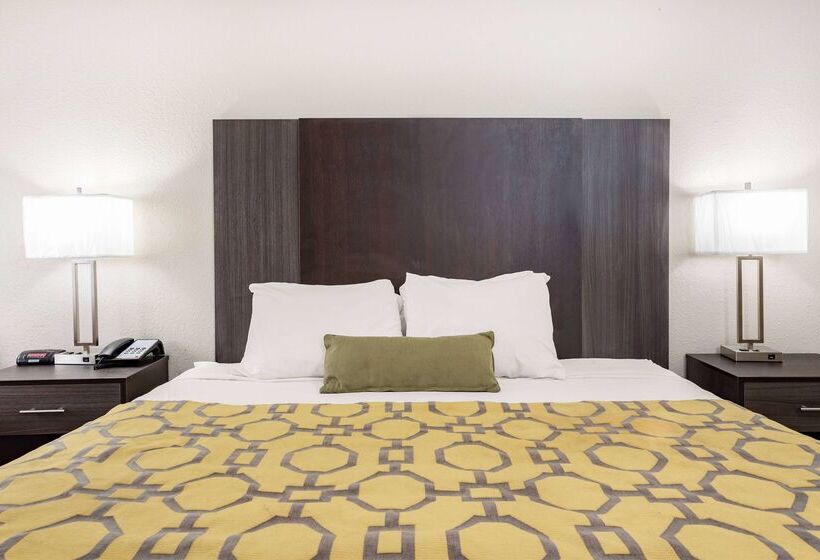 בית מלון כפרי Baymont By Wyndham Midway Tallahassee