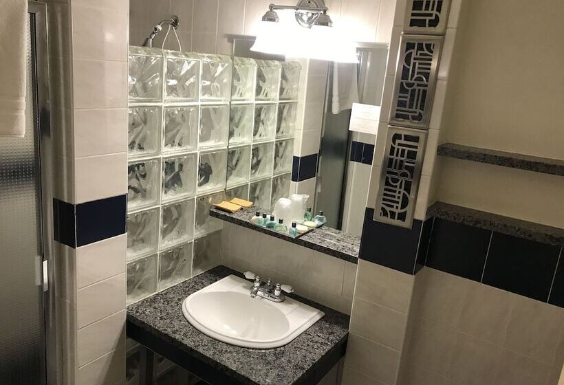 Fotos del hotel Chelsea Pines Inn:  2