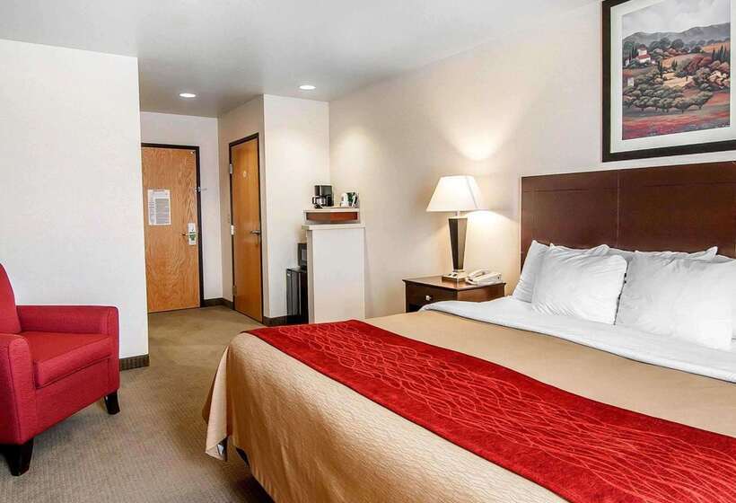 فندق Comfort Inn & Suites Creswell