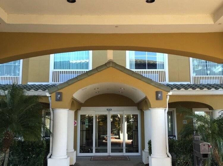 Hotel Country Inn & Suites By Radisson, Port Orangedaytona, Fl