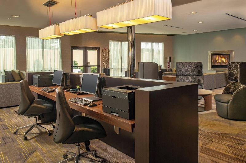 هتل Courtyard By Marriott Hagerstown