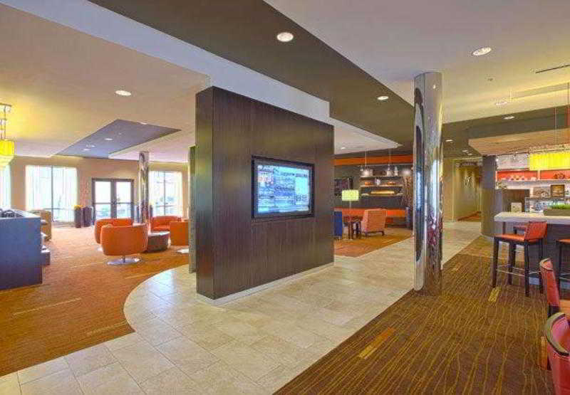 هتل Courtyard By Marriott Hagerstown