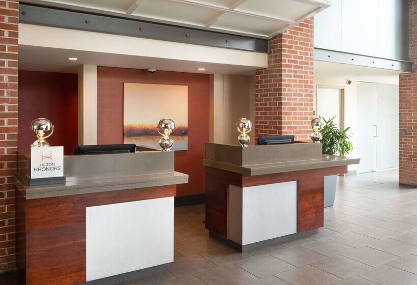Doubletree By Hilton Hotel & Suites Charleston Airport
