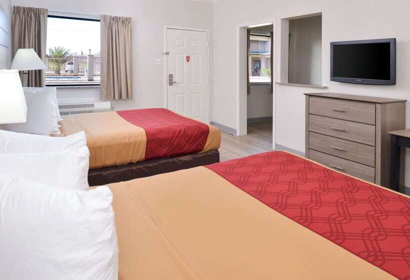 فندق Econo Lodge Inn & Suites Port Arthur Near Sabine Pass
