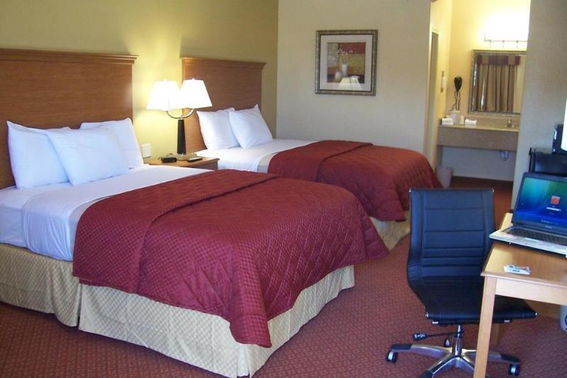 Отель Executive Inn & Suites Jewett