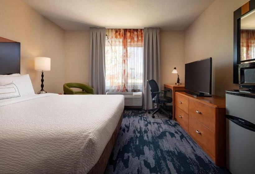 فندق Fairfield Inn & Suites Redding