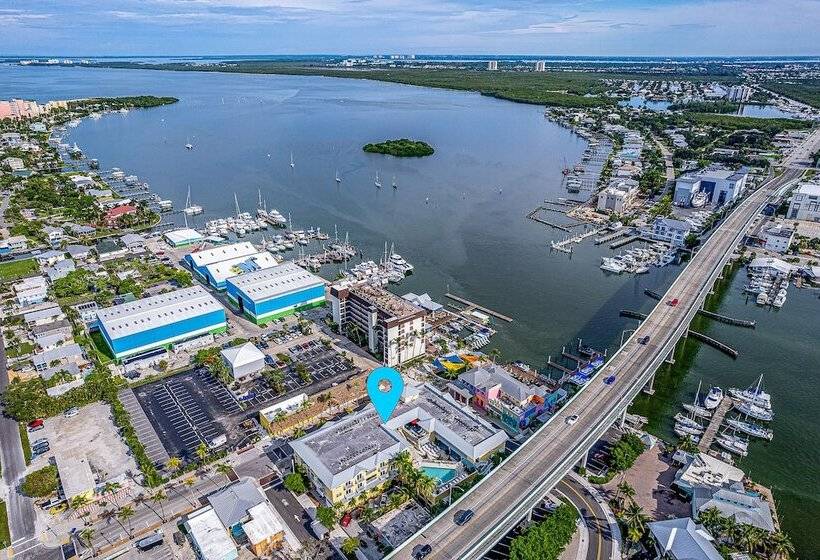 فندق Harbour House At The Inn