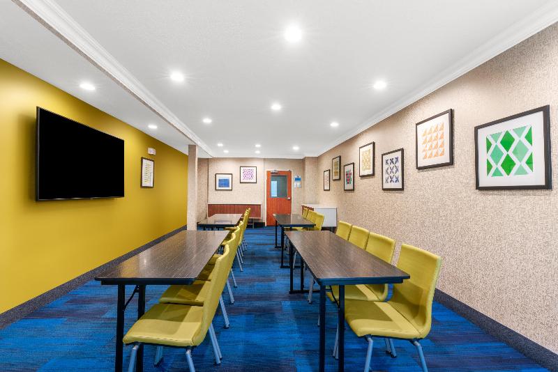 فندق Holiday Inn Express & Suites Klamath Falls Central, An Ihg