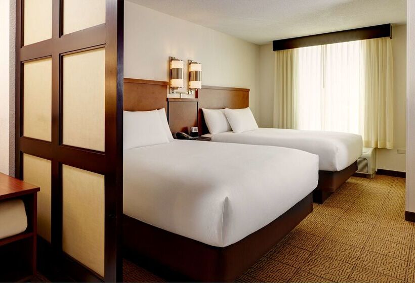 בית מלון כפרי Hyatt Place Bethlehem Downtown