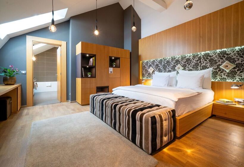 فندق Innside By Meliá Prague Old Town