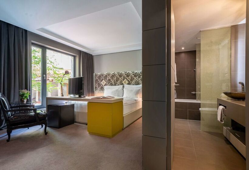 فندق Innside By Meliá Prague Old Town