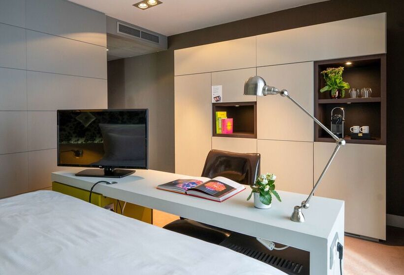 فندق Innside By Meliá Prague Old Town