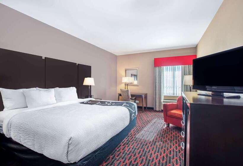 هتل La Quinta By Wyndham Conway