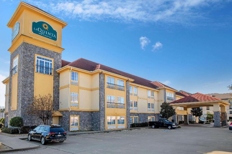 هتل La Quinta By Wyndham Conway