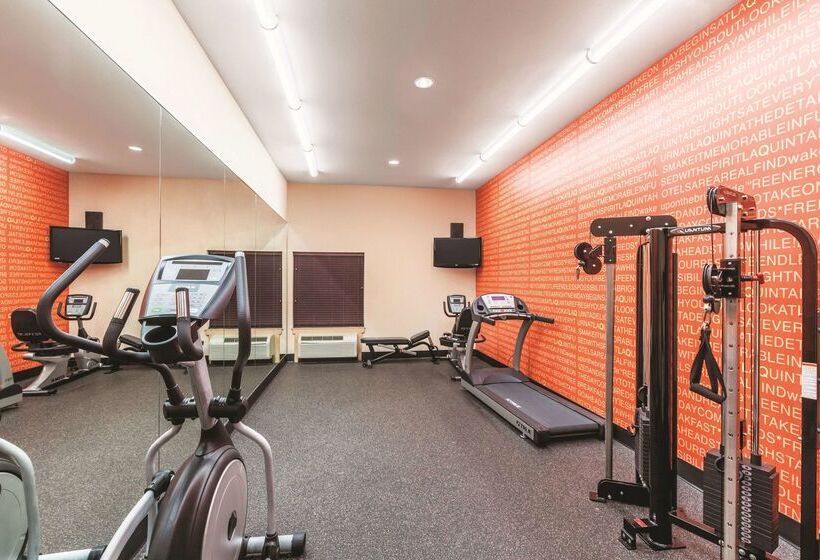 هتل La Quinta By Wyndham Houston Iah Bush Intl Airport E