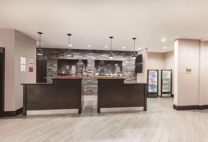 هتل La Quinta By Wyndham Houston Iah Bush Intl Airport E