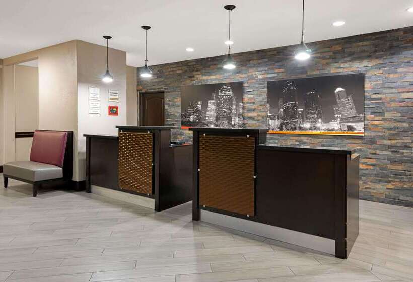 هتل La Quinta By Wyndham Houston Iah Bush Intl Airport E