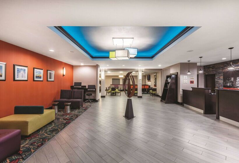 Hotel La Quinta Inn & Suites By Wyndham Houston Bush Intl Airpt E