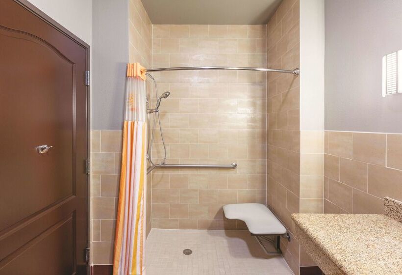 هتل La Quinta By Wyndham Houston Iah Bush Intl Airport E